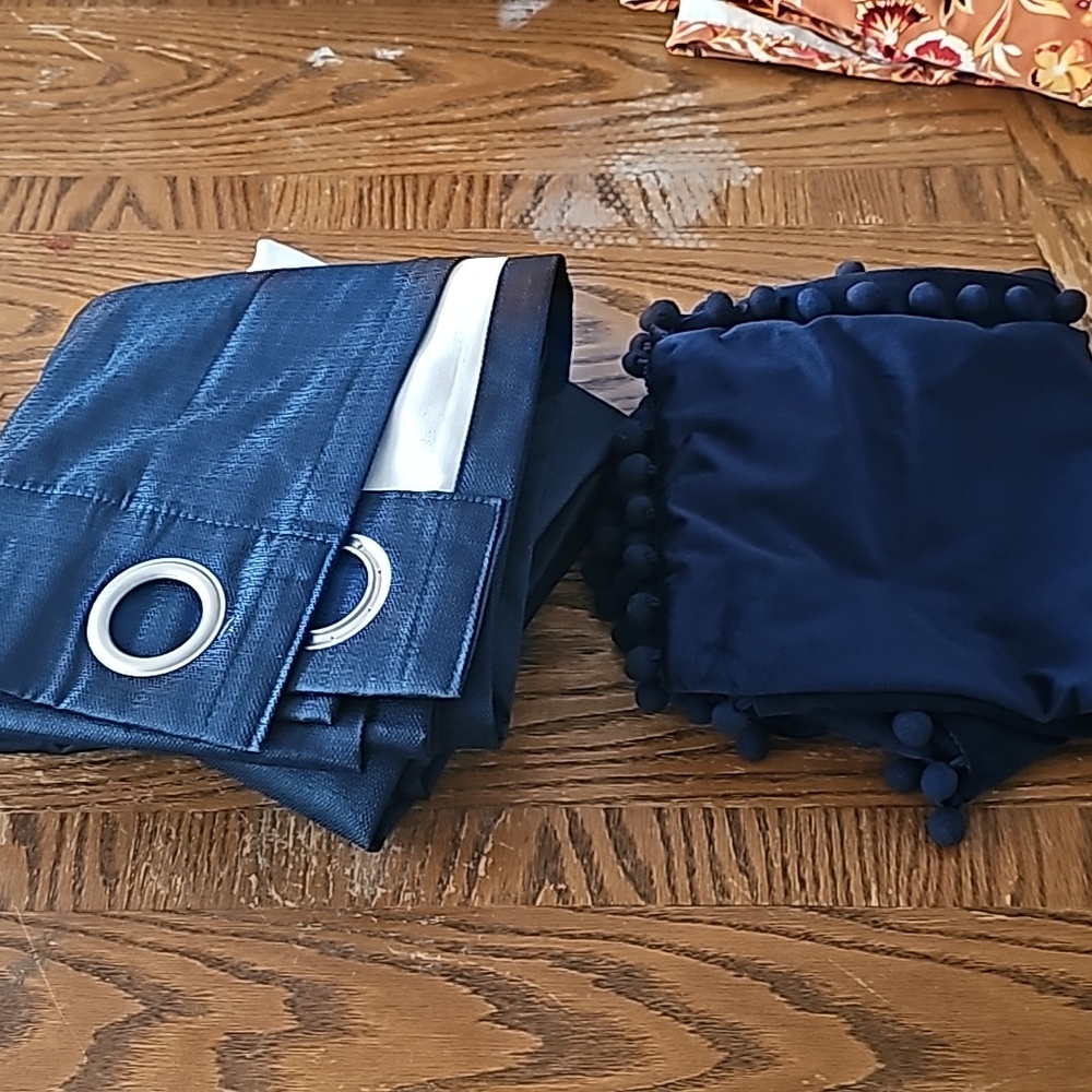 2 panels black out curtains/ 2 pillow covers